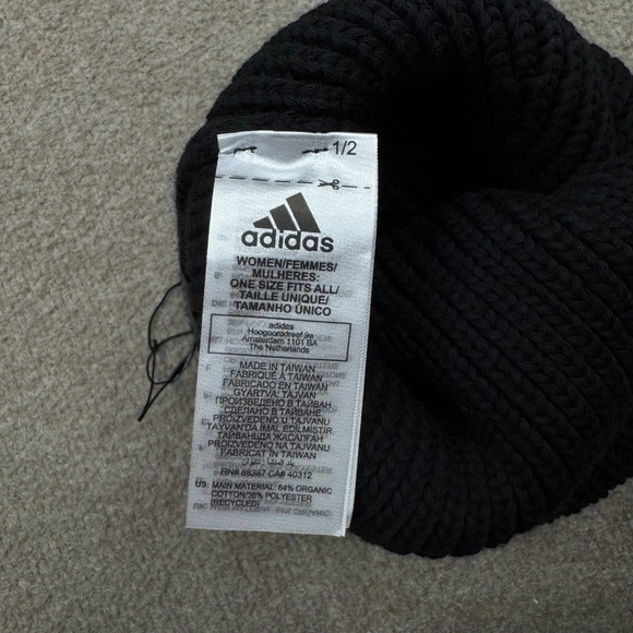 Stella McCartney Bonnet Beanie Skull Cap Women's One Size Black Adidas - Picture 4 of 5